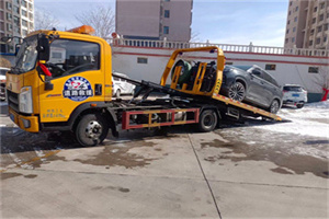 振安区救援拖车费用怎么算