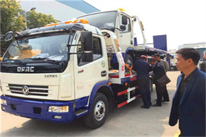 振安区汽车道路救援拖车价格